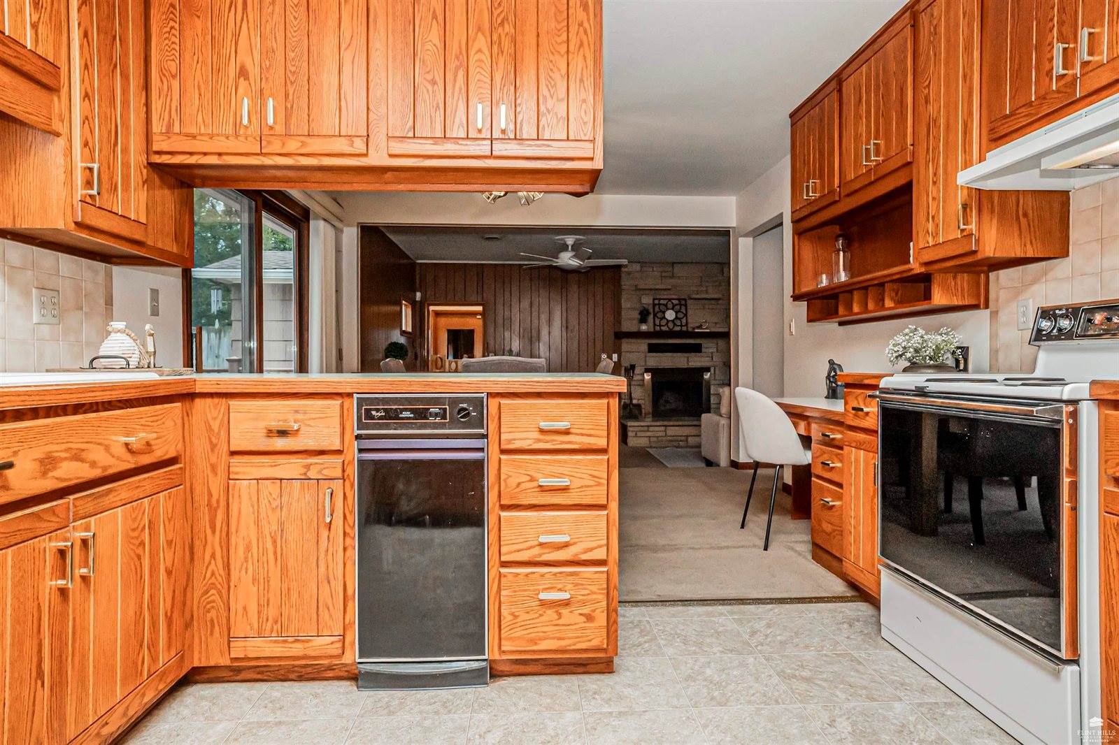 501 West Oak Street, Junction City, KS 66441