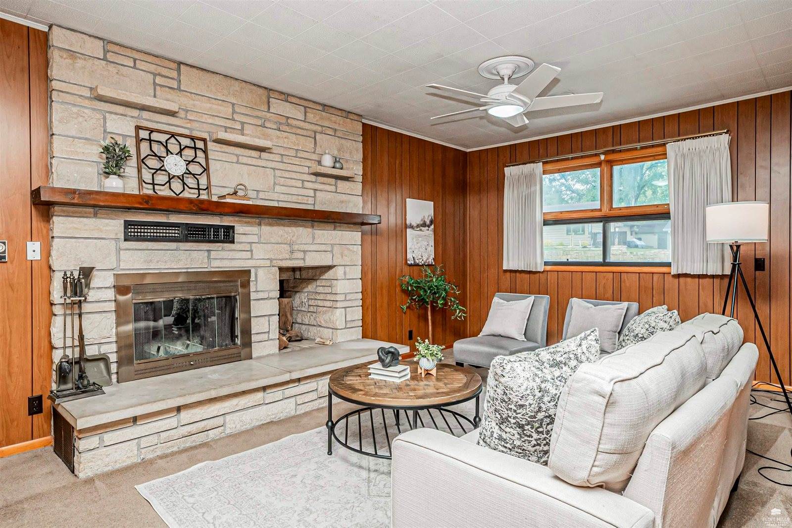 501 West Oak Street, Junction City, KS 66441