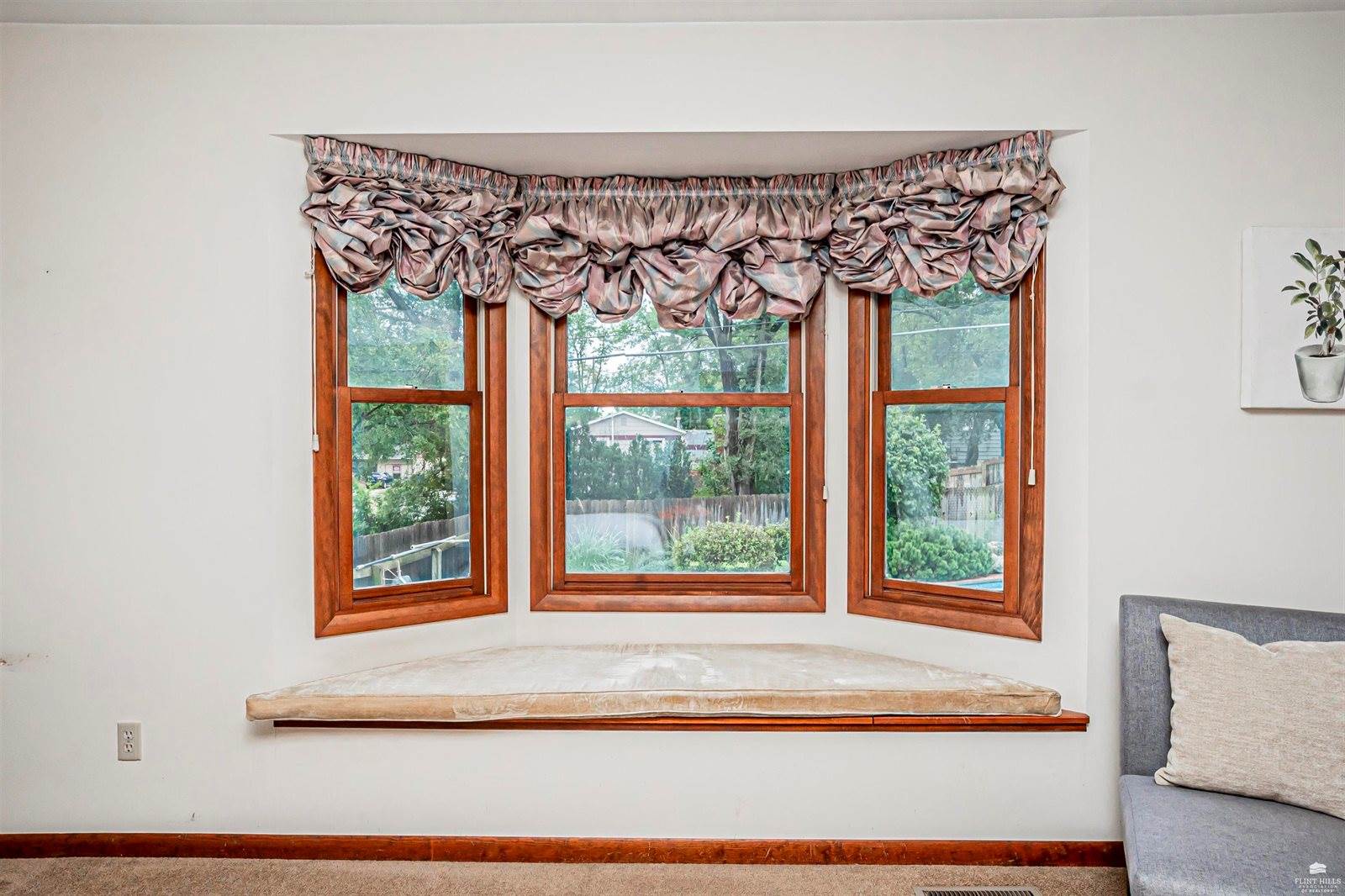 501 West Oak Street, Junction City, KS 66441