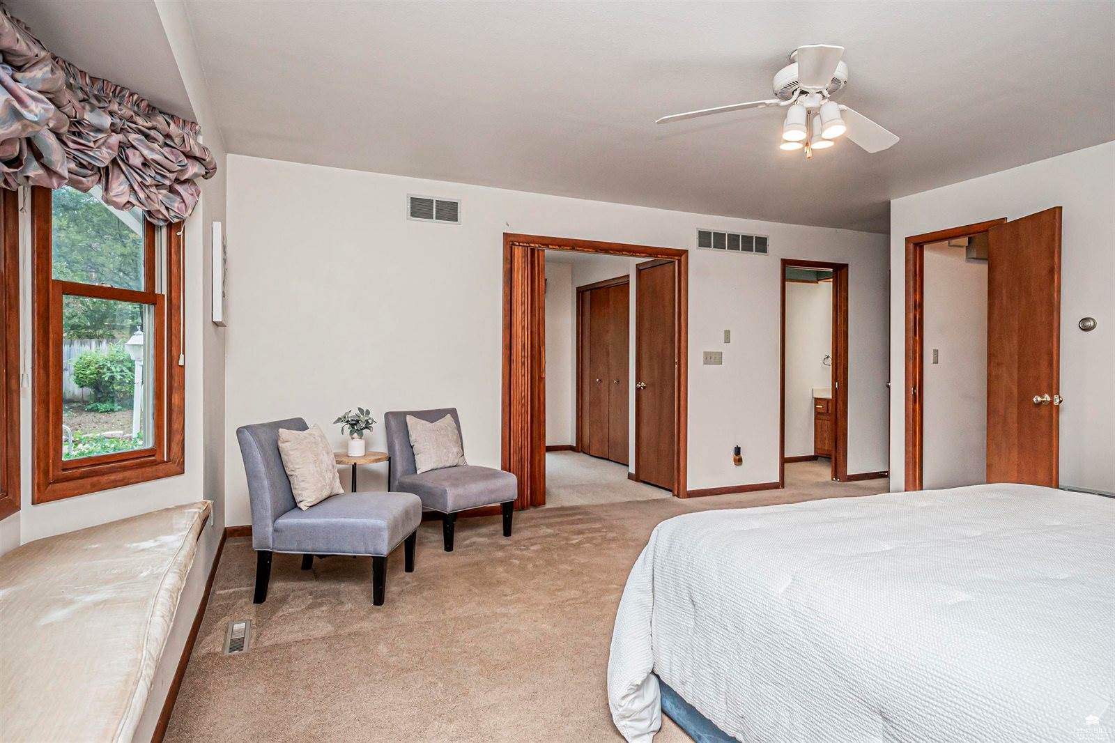 501 West Oak Street, Junction City, KS 66441