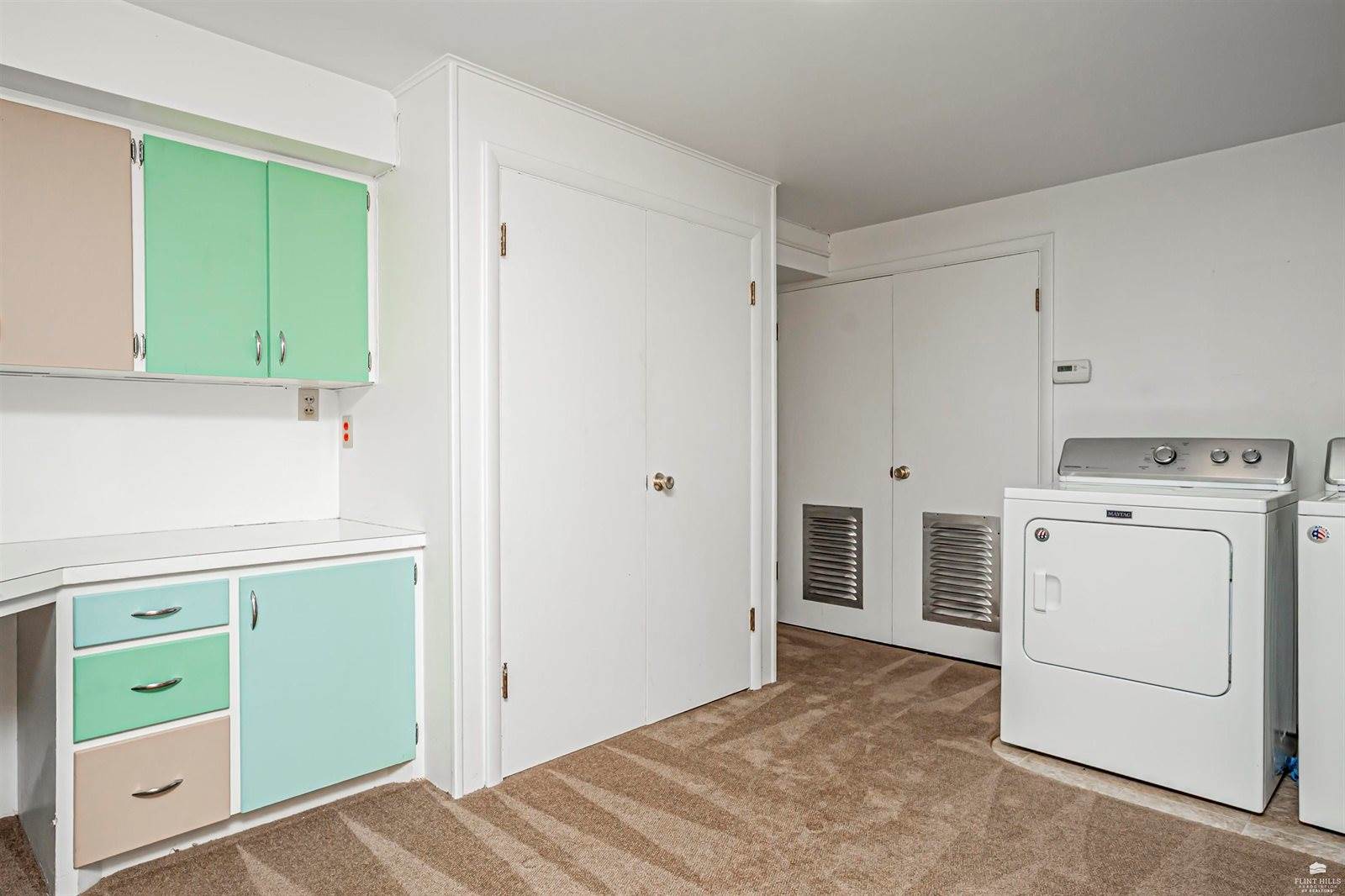 501 West Oak Street, Junction City, KS 66441