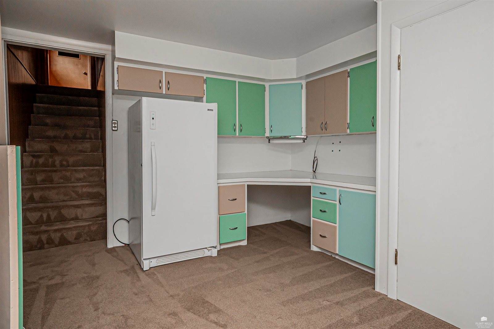 501 West Oak Street, Junction City, KS 66441