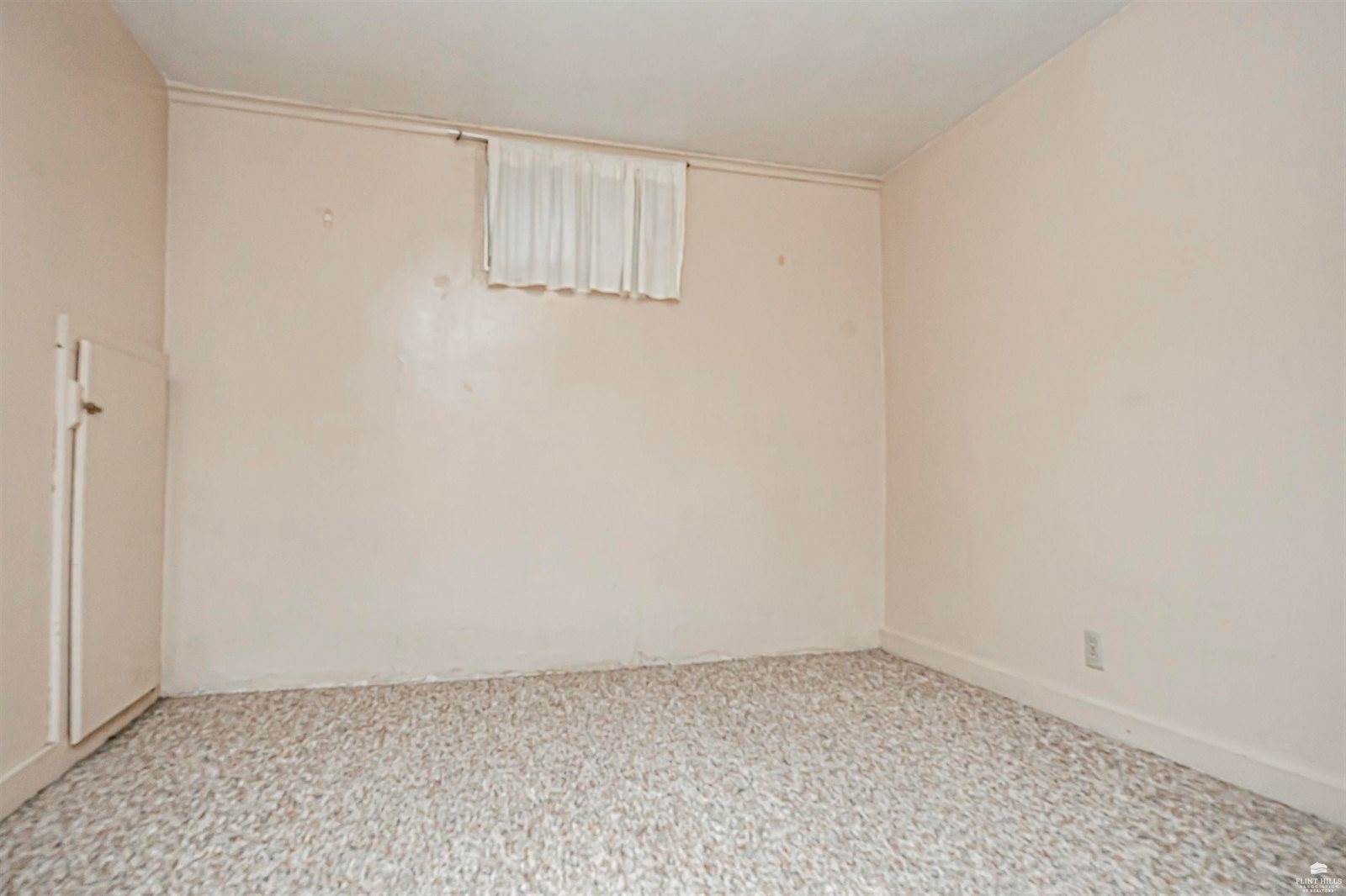 501 West Oak Street, Junction City, KS 66441