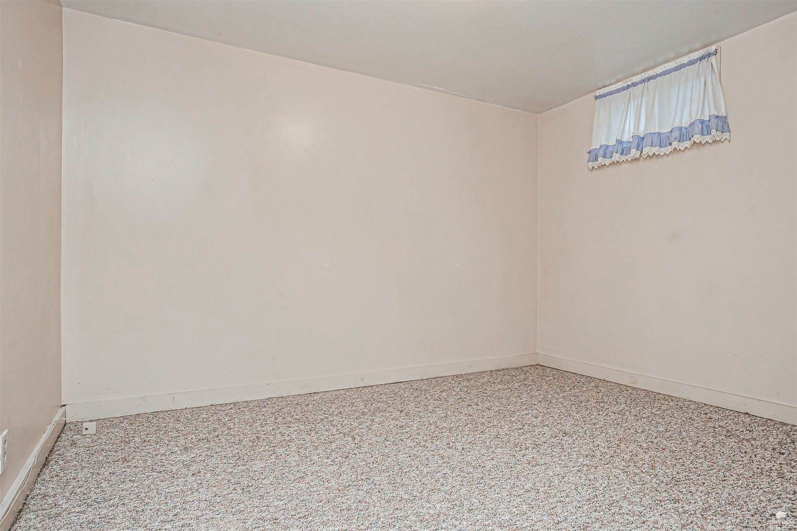 501 West Oak Street, Junction City, KS 66441