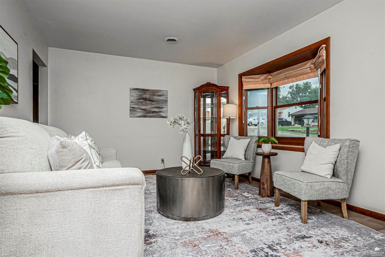 501 West Oak Street, Junction City, KS 66441