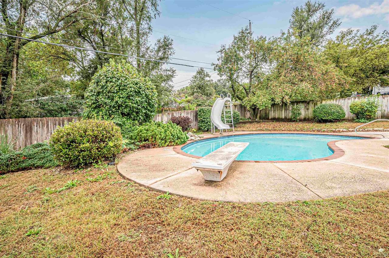 501 West Oak Street, Junction City, KS 66441