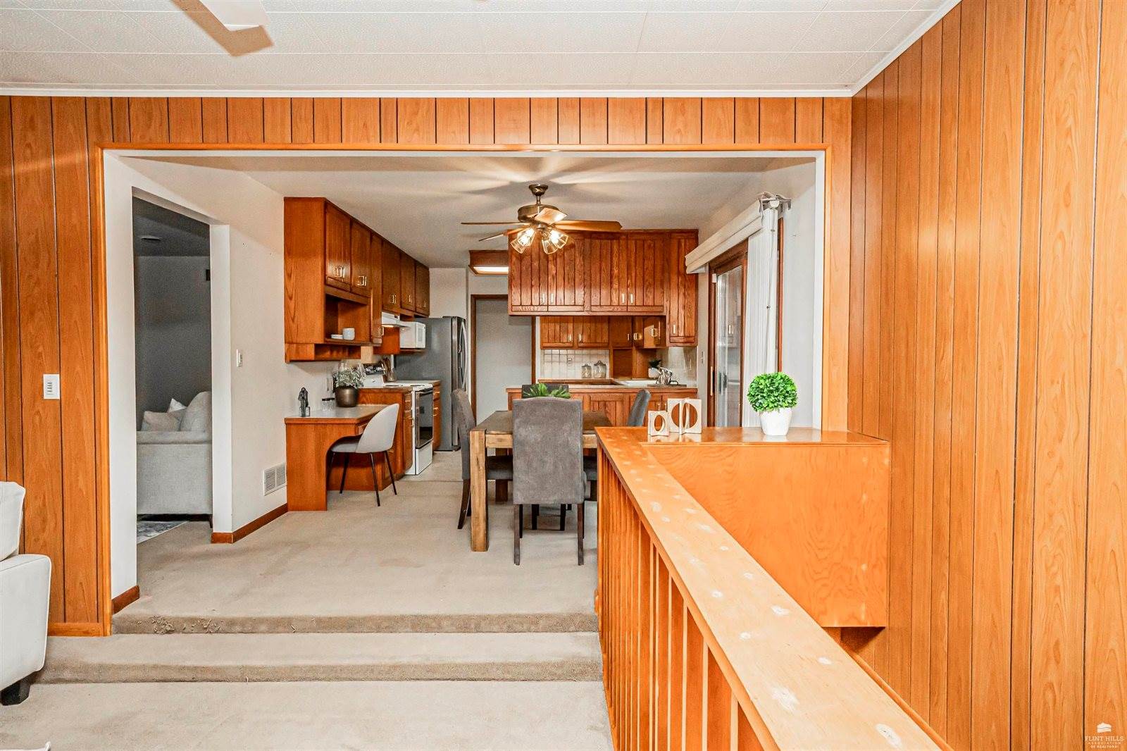 501 West Oak Street, Junction City, KS 66441