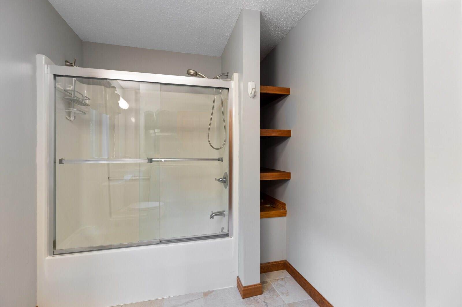 214 Augusta Rockland Road, Windsor, ME 04363