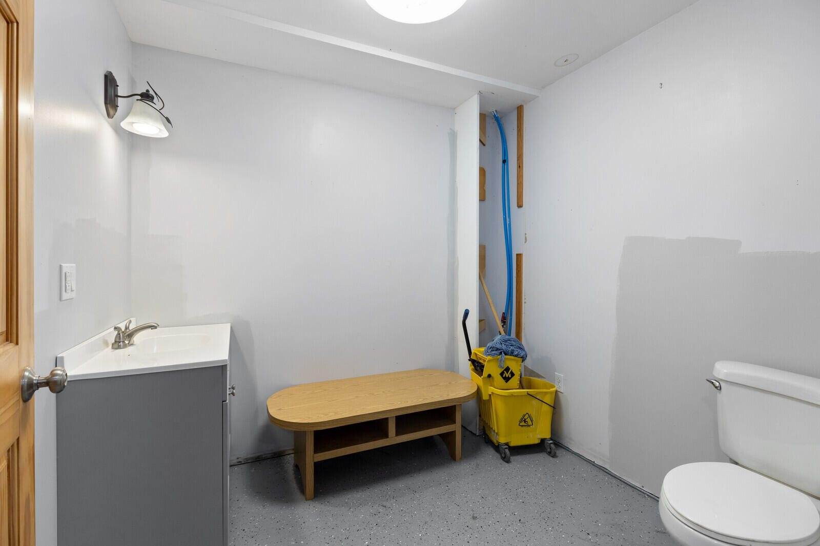 214 Augusta Rockland Road, Windsor, ME 04363