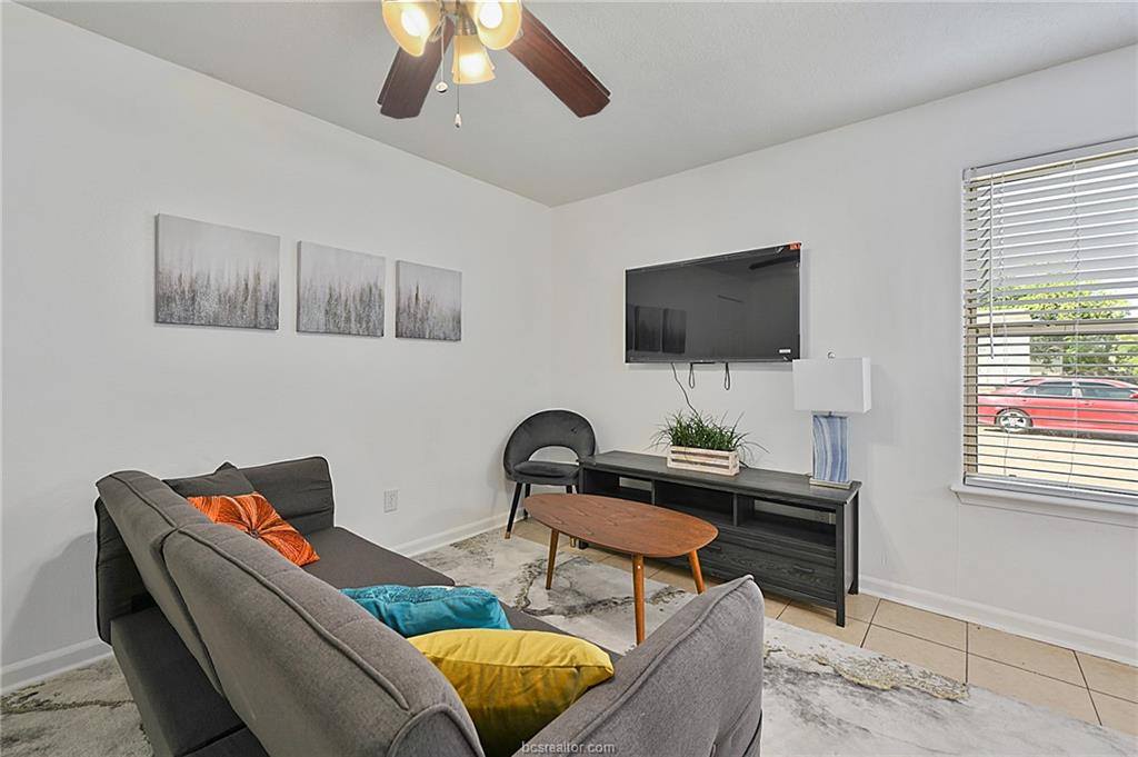 1537 Pine Ridge Drive, College Station, TX 77840