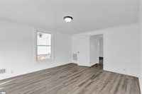 33 Henry, Greenville, SC 29605