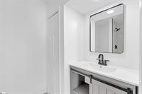 33 Henry, Greenville, SC 29605