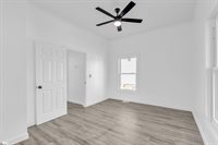 33 Henry, Greenville, SC 29605