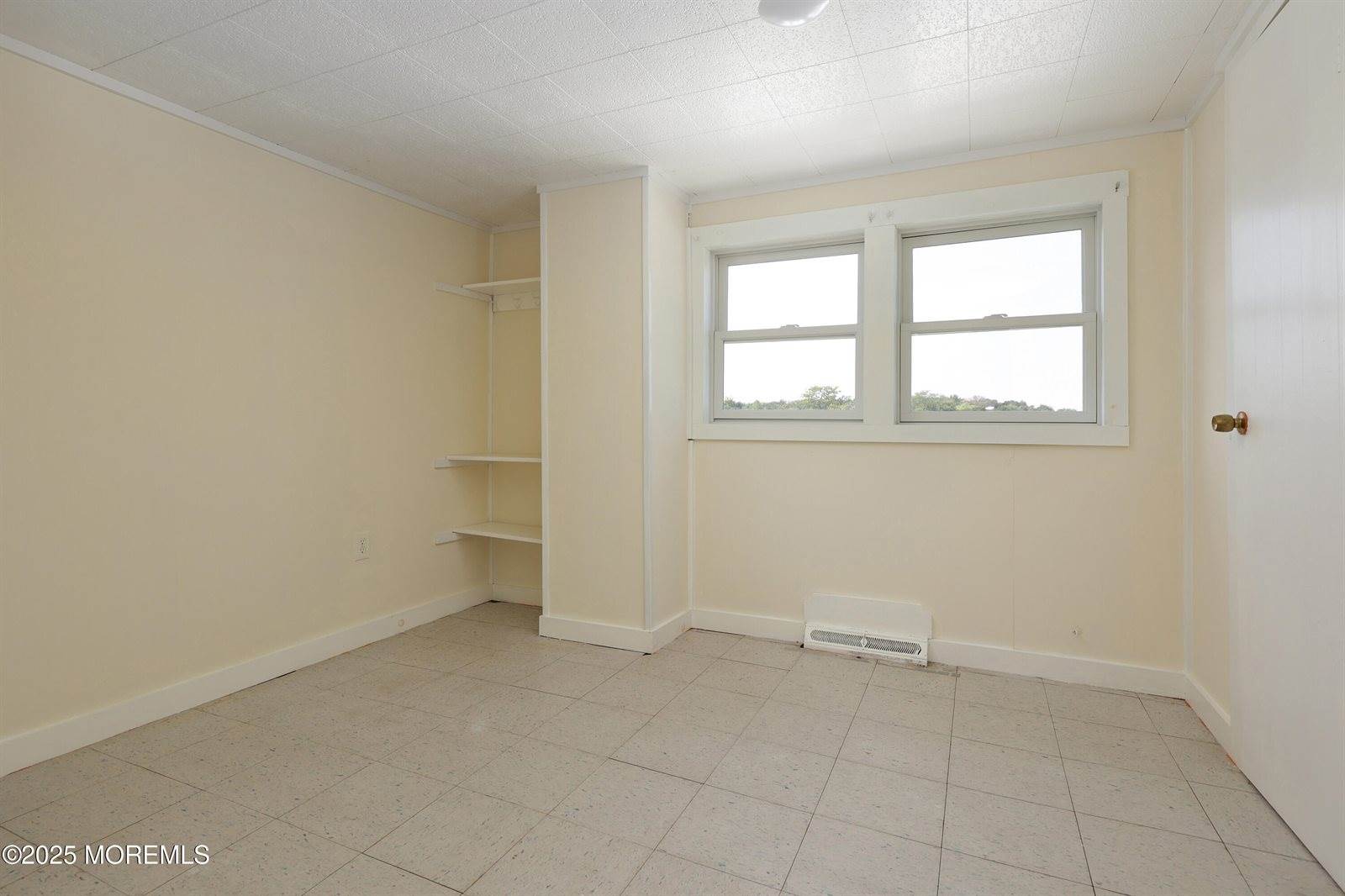 94 Maplewood Avenue, Keansburg, NJ 07734