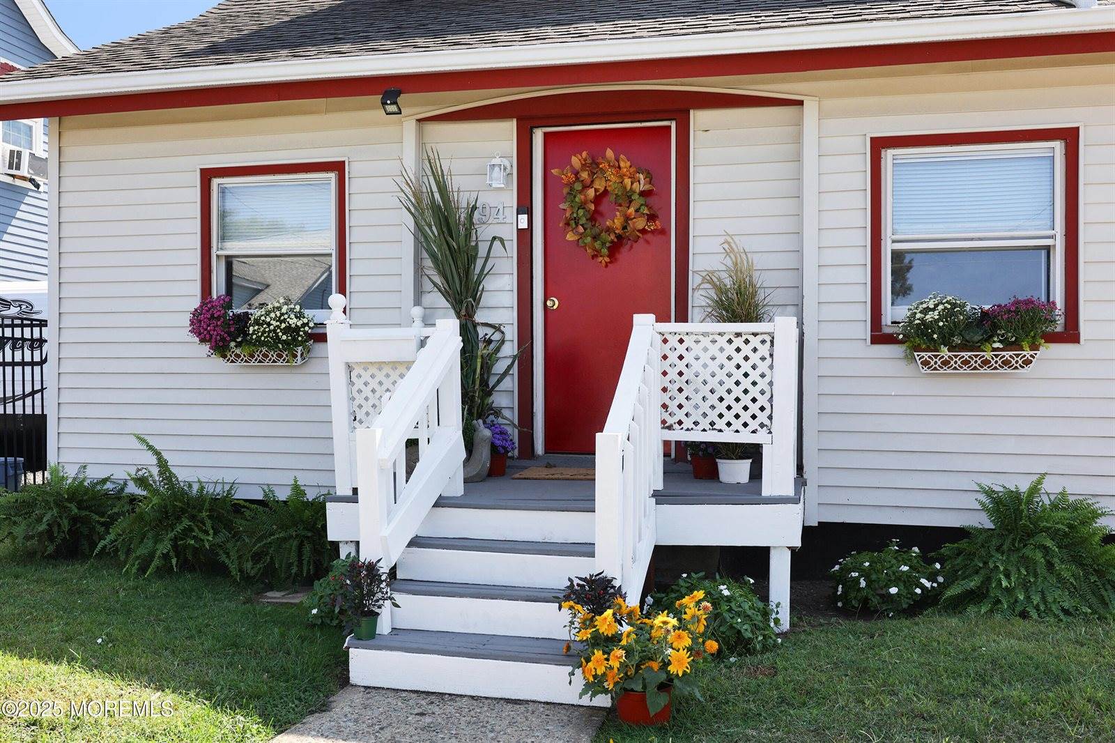 94 Maplewood Avenue, Keansburg, NJ 07734