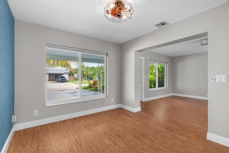 364 NW 48th Ct, Oakland Park, FL 33309