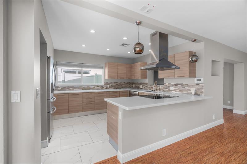 364 NW 48th Ct, Oakland Park, FL 33309