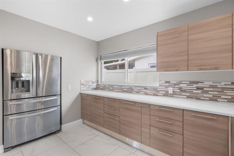 364 NW 48th Ct, Oakland Park, FL 33309