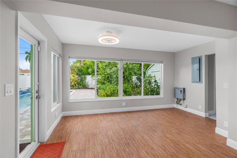 364 NW 48th Ct, Oakland Park, FL 33309