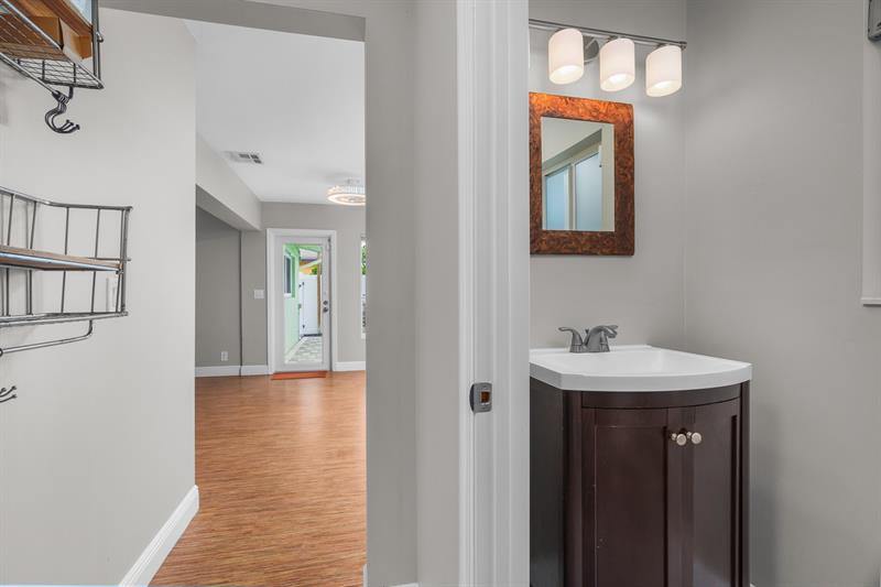 364 NW 48th Ct, Oakland Park, FL 33309