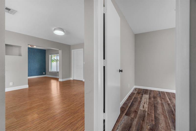 364 NW 48th Ct, Oakland Park, FL 33309