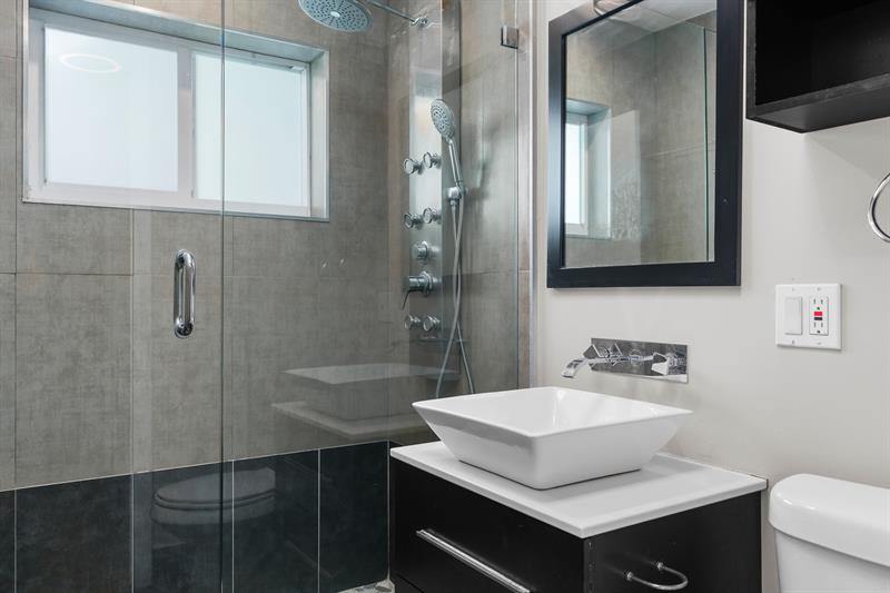 364 NW 48th Ct, Oakland Park, FL 33309