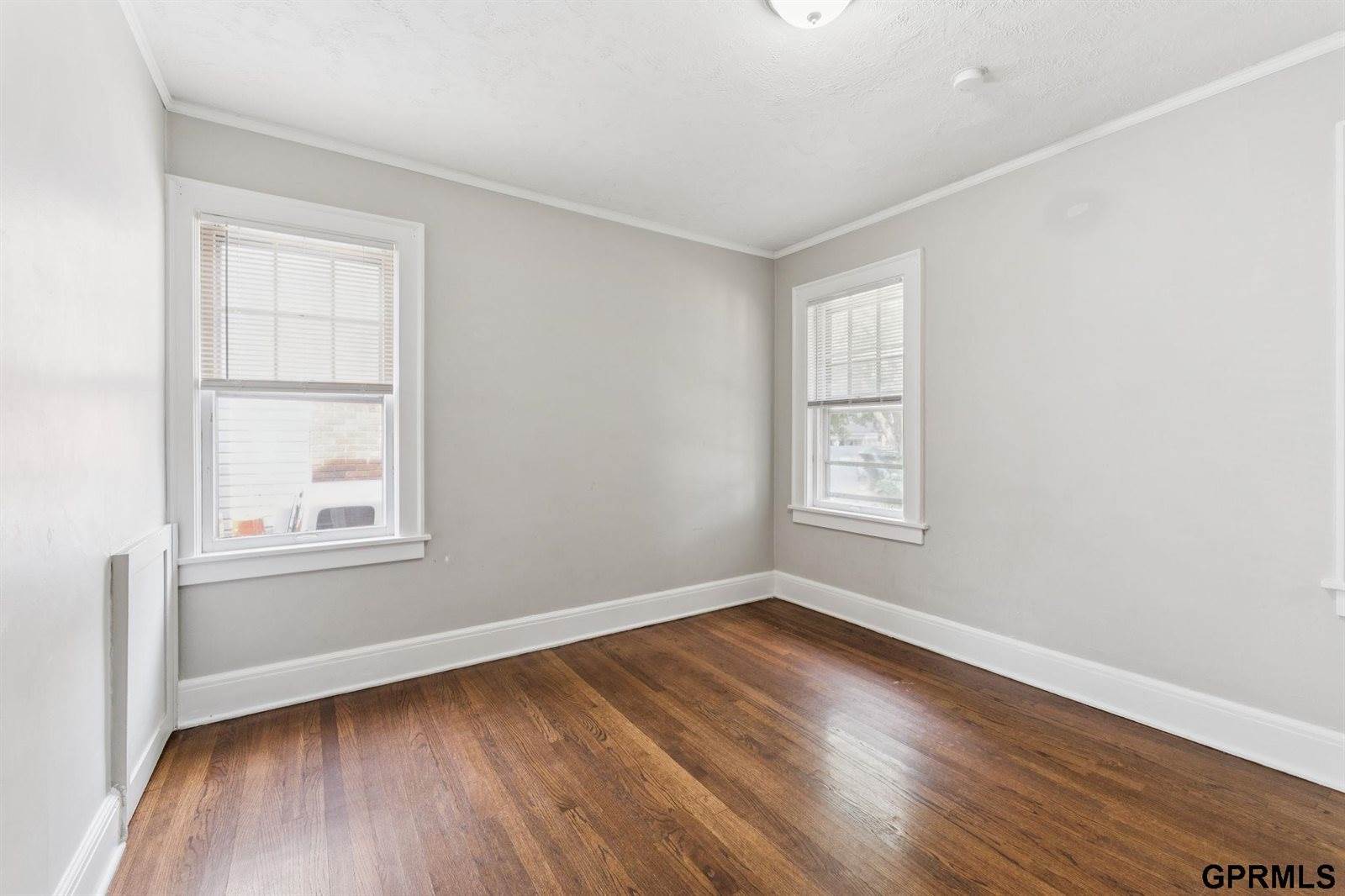 2859 Iowa Street, Omaha, NE 68112