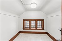 2859 Iowa Street, Omaha, NE 68112