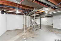 2859 Iowa Street, Omaha, NE 68112