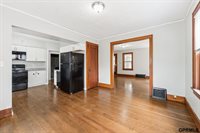 2859 Iowa Street, Omaha, NE 68112