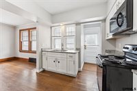 2859 Iowa Street, Omaha, NE 68112