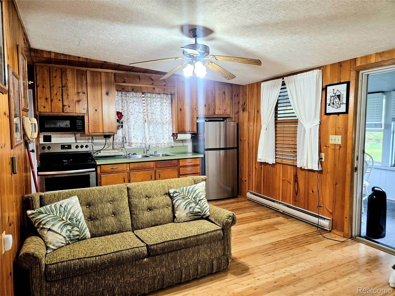 942 Pequot Lane, HopeTownship_Midland, MI 48628