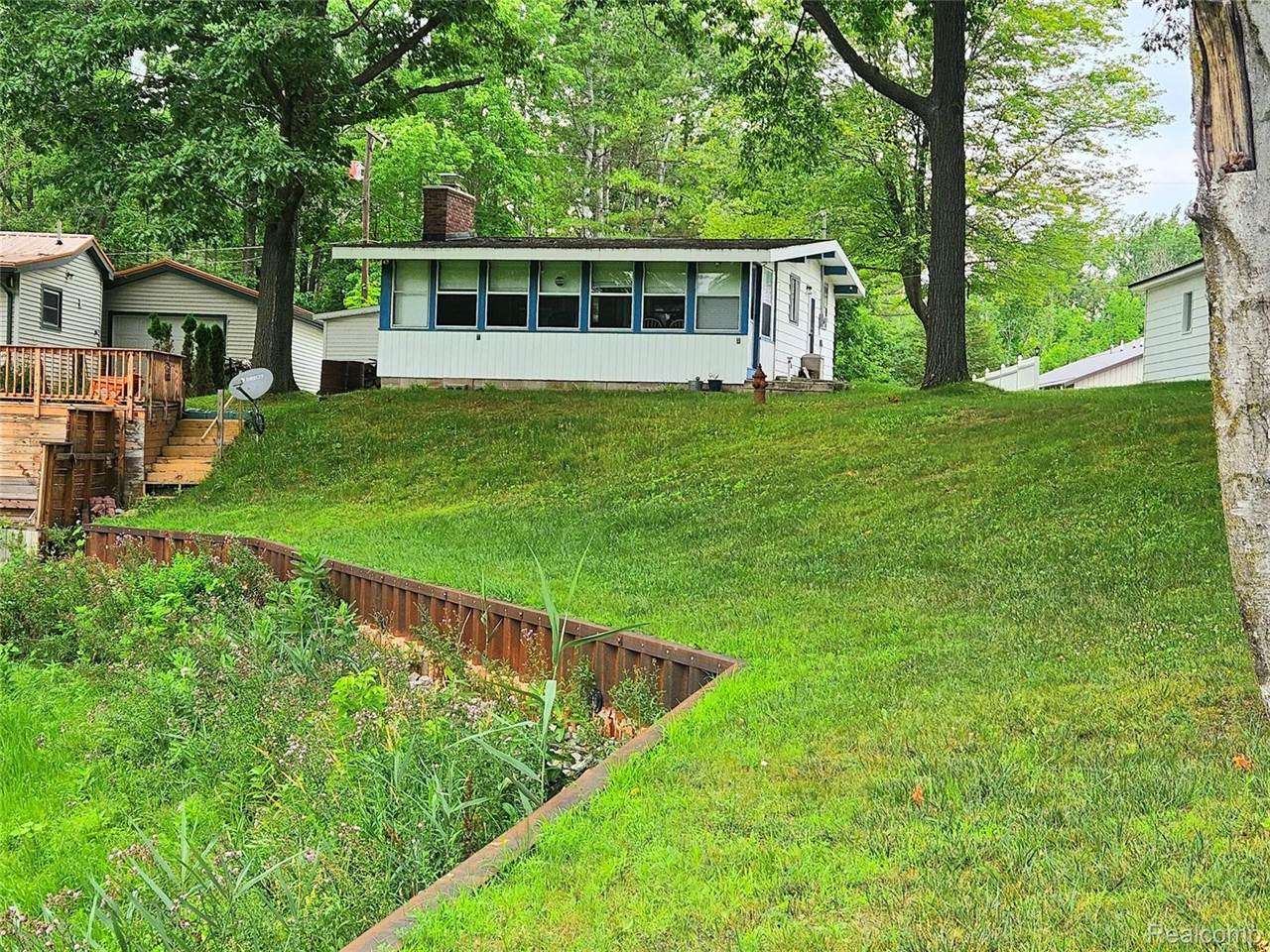 942 Pequot Lane, HopeTownship_Midland, MI 48628