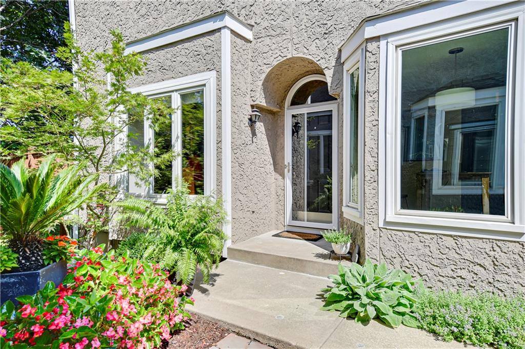 12656 Barkley Street, Overland Park, KS 66209