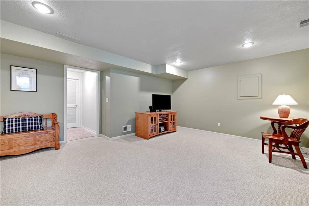 12656 Barkley Street, Overland Park, KS 66209