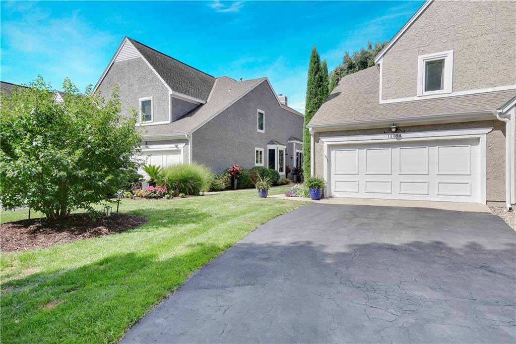 12656 Barkley Street, Overland Park, KS 66209