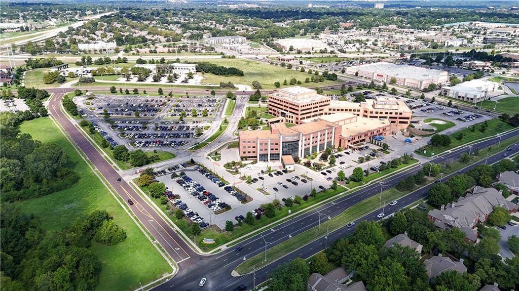 12656 Barkley Street, Overland Park, KS 66209