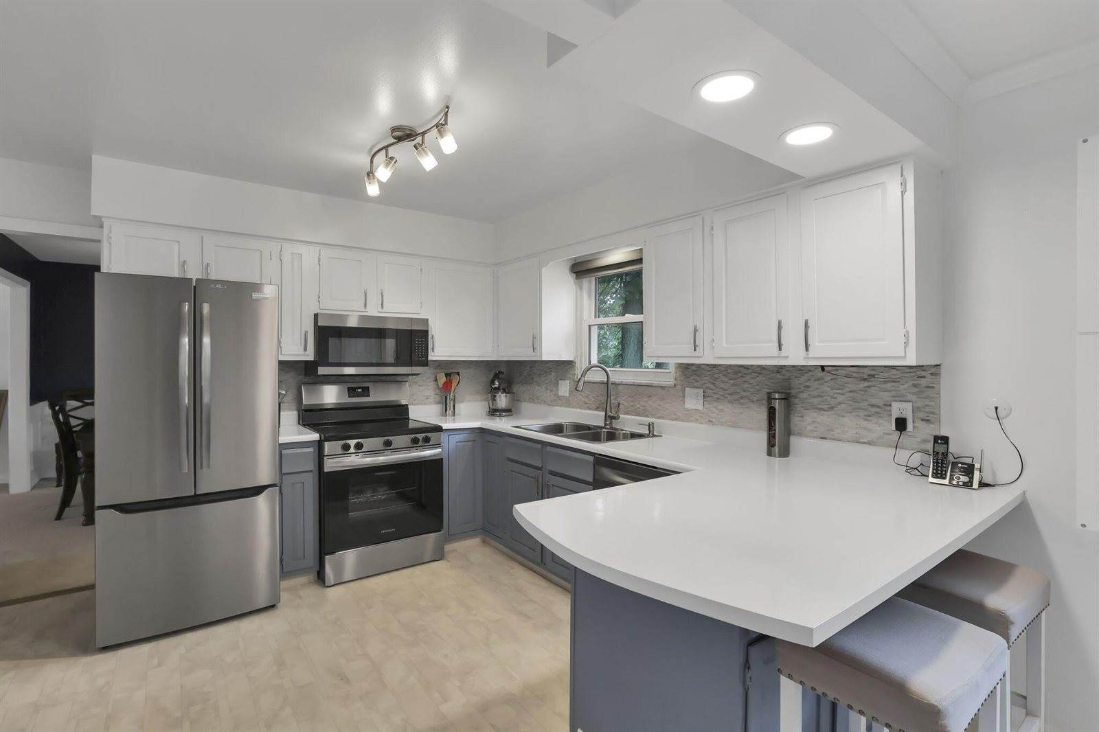 1558 Denbigh Drive, Columbus, OH 43220