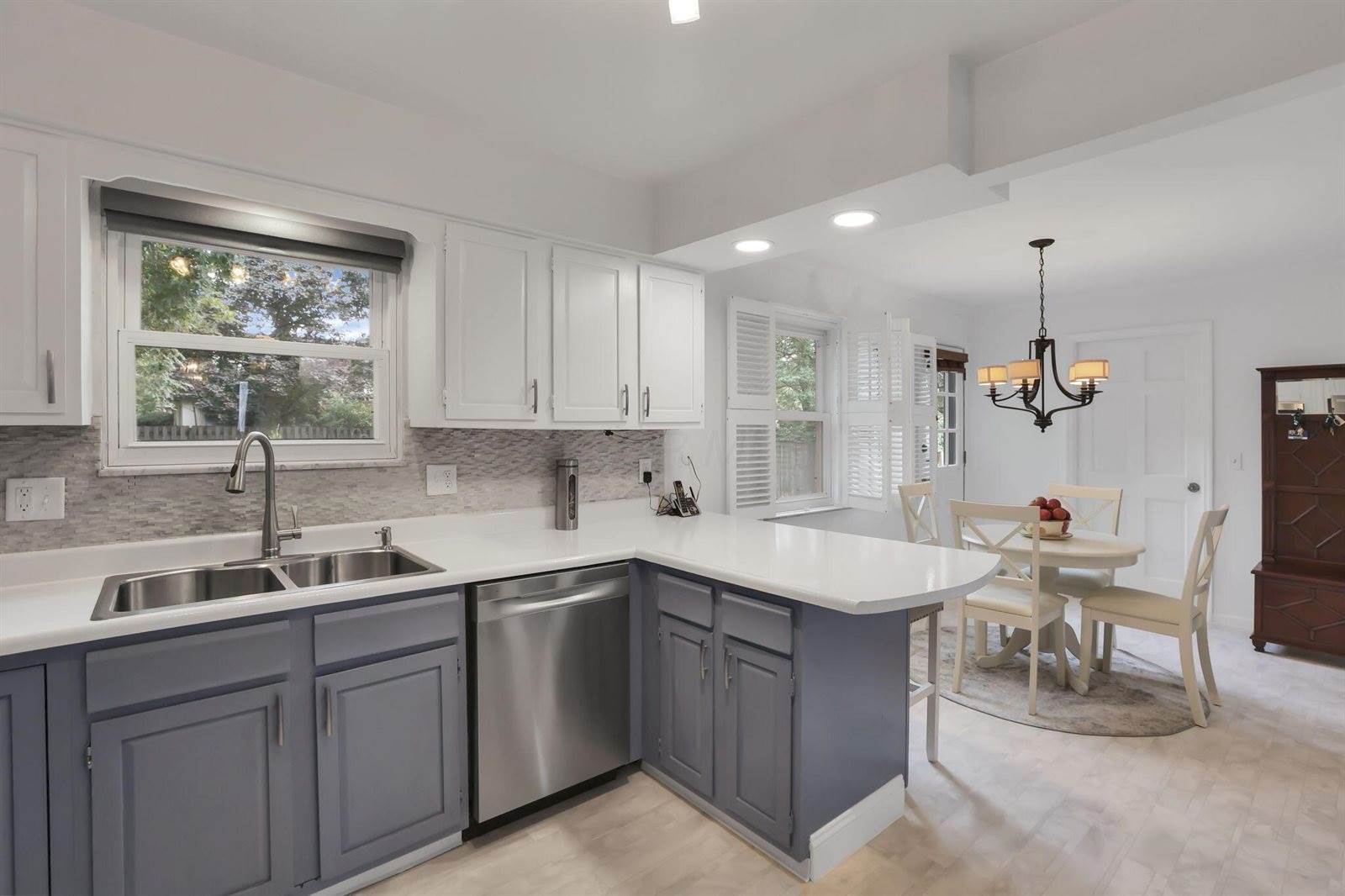 1558 Denbigh Drive, Columbus, OH 43220