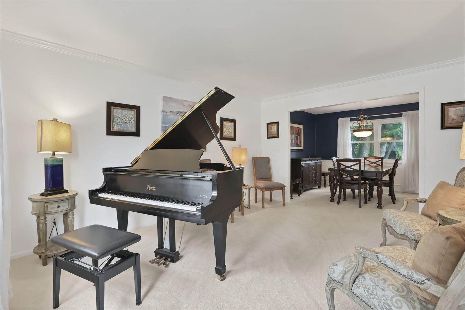 1558 Denbigh Drive, Columbus, OH 43220