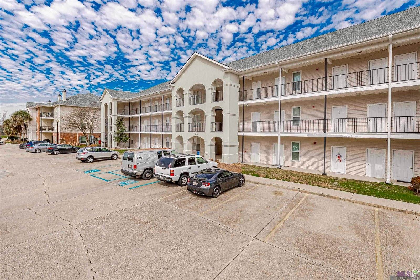 12386 River Highlands, #H, Saint Amant, LA 70774