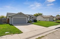111 School Ave, Nampa, ID 83686