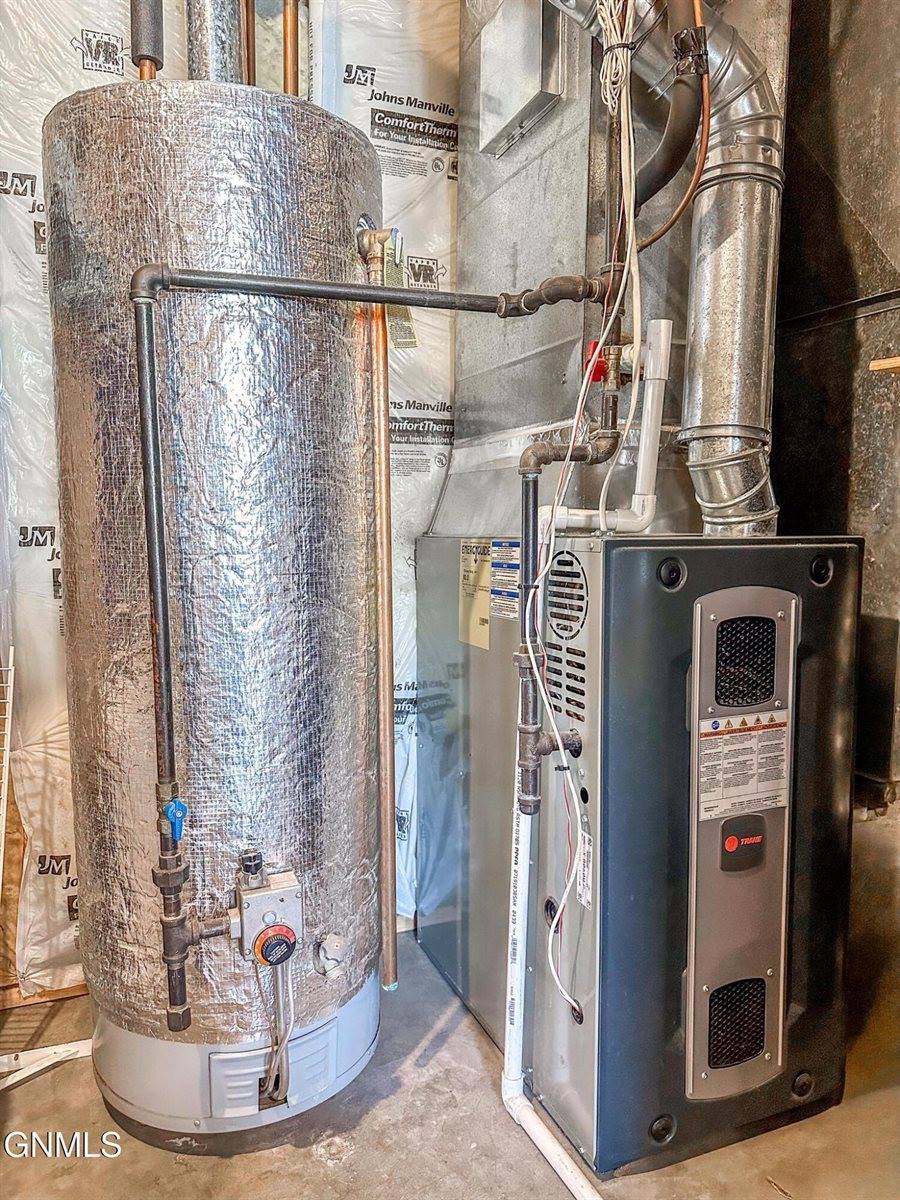 931 Breton Drive, Bismarck, ND 58503