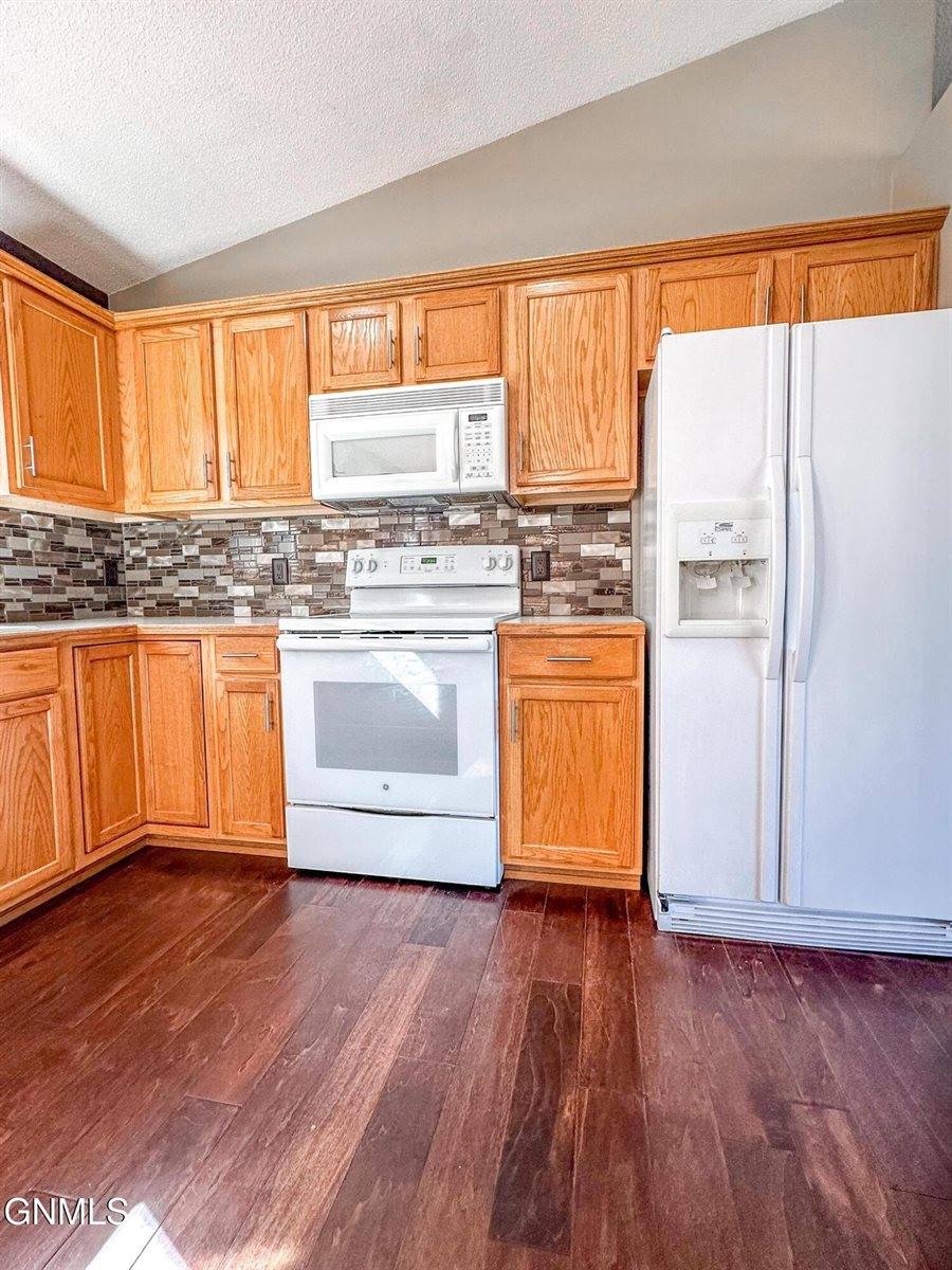 931 Breton Drive, Bismarck, ND 58503