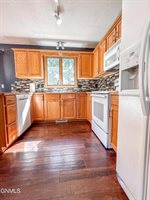 931 Breton Drive, Bismarck, ND 58503