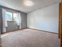 931 Breton Drive, Bismarck, ND 58503