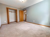 931 Breton Drive, Bismarck, ND 58503