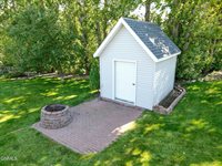 931 Breton Drive, Bismarck, ND 58503