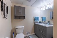 3421 Greenbriar Ct, Shelby, WI 54601