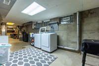 3421 Greenbriar Ct, Shelby, WI 54601